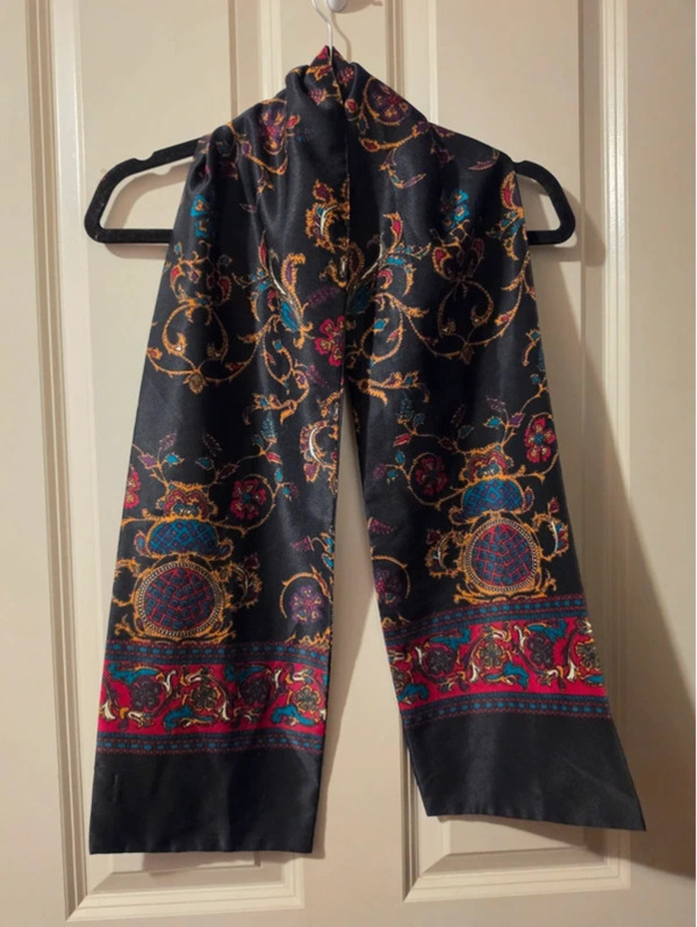Unbranded Scarf